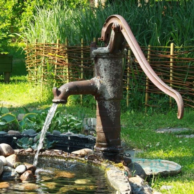 fontaine d'eau potable maison autonome toitot